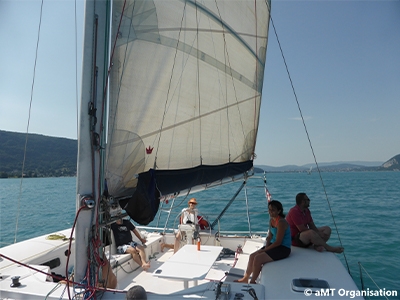 Team building détente sur un catamaran