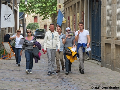 Découverte d'une ville par équipe rallye pédestre