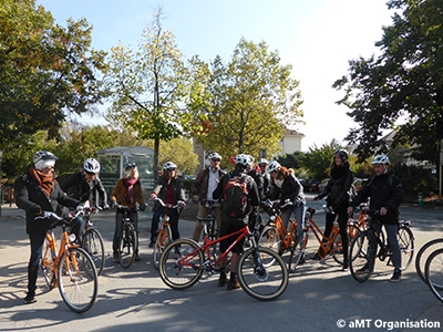 briefing pour départ randonnée VTT électrique