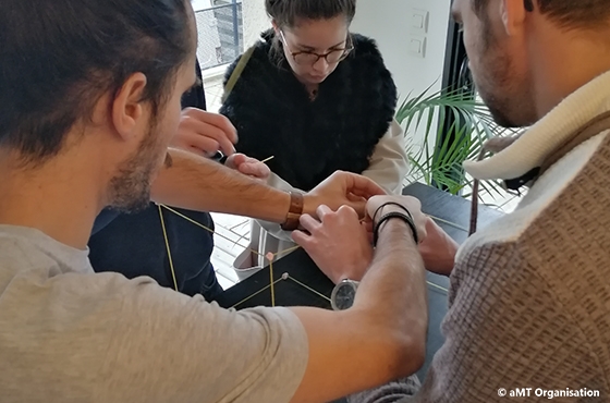 Activité de construction marshmallow pour briser la glace